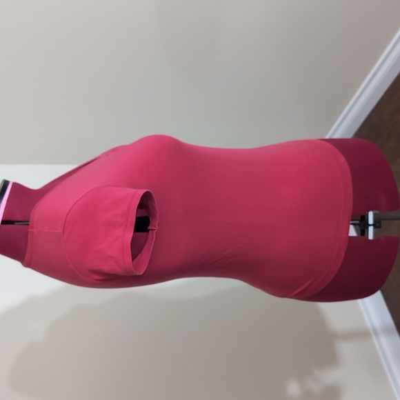 💵2/$10Bundle and Save💵Chico's| Red V-neck Short Sleeved T-shirt Cotton Spandex - Picture 4 of 12